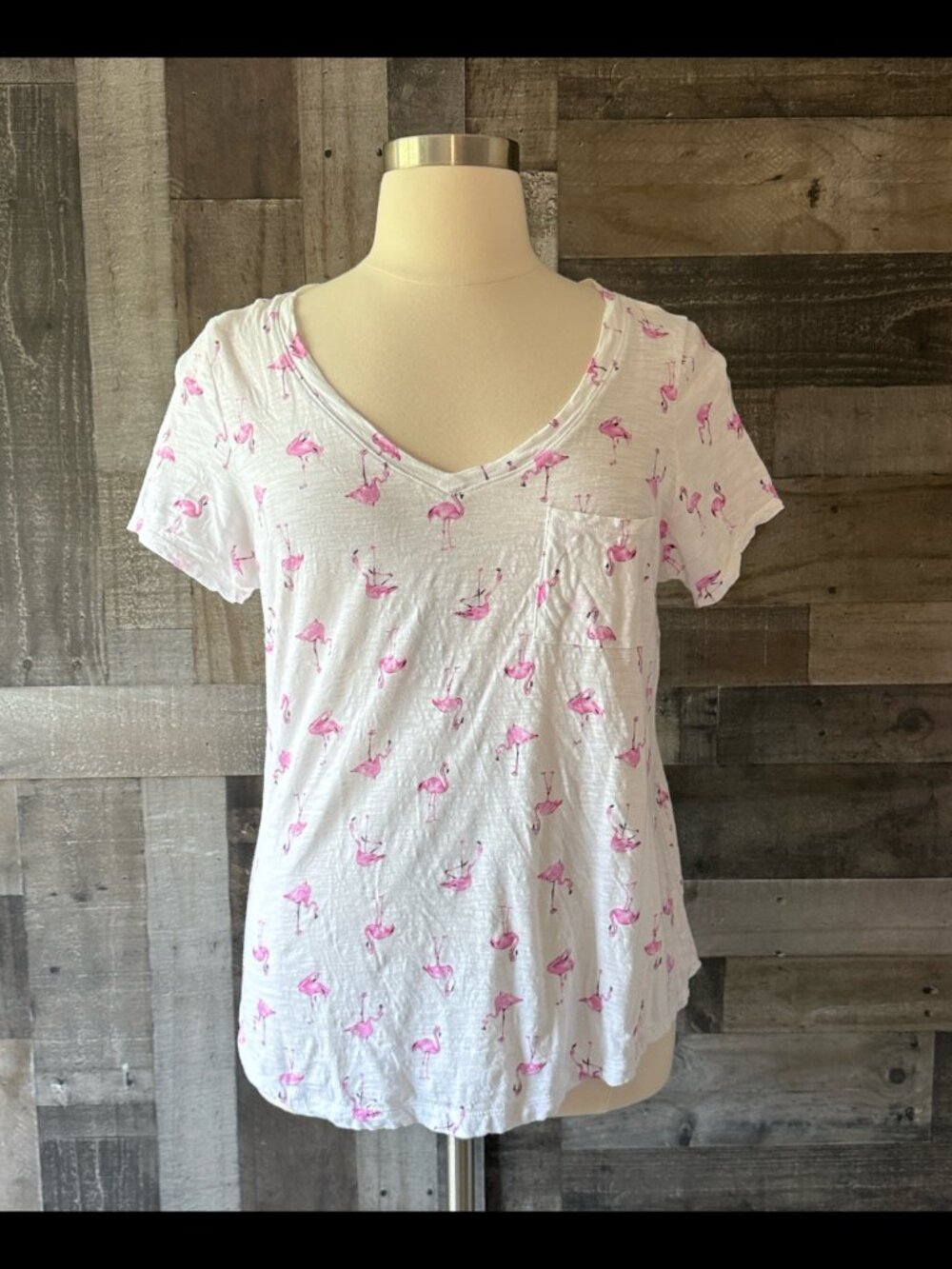 Torrid 2 flamingo v-neck top tropical beach preppy summer vacation resortwear